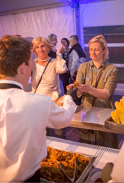Dessertbuffet met zoetigheden van dichtbij