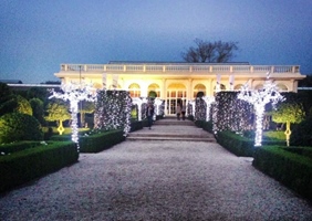 Feestzaal Lauretum in Jabbeke, partnerlocatie van Taverlani
